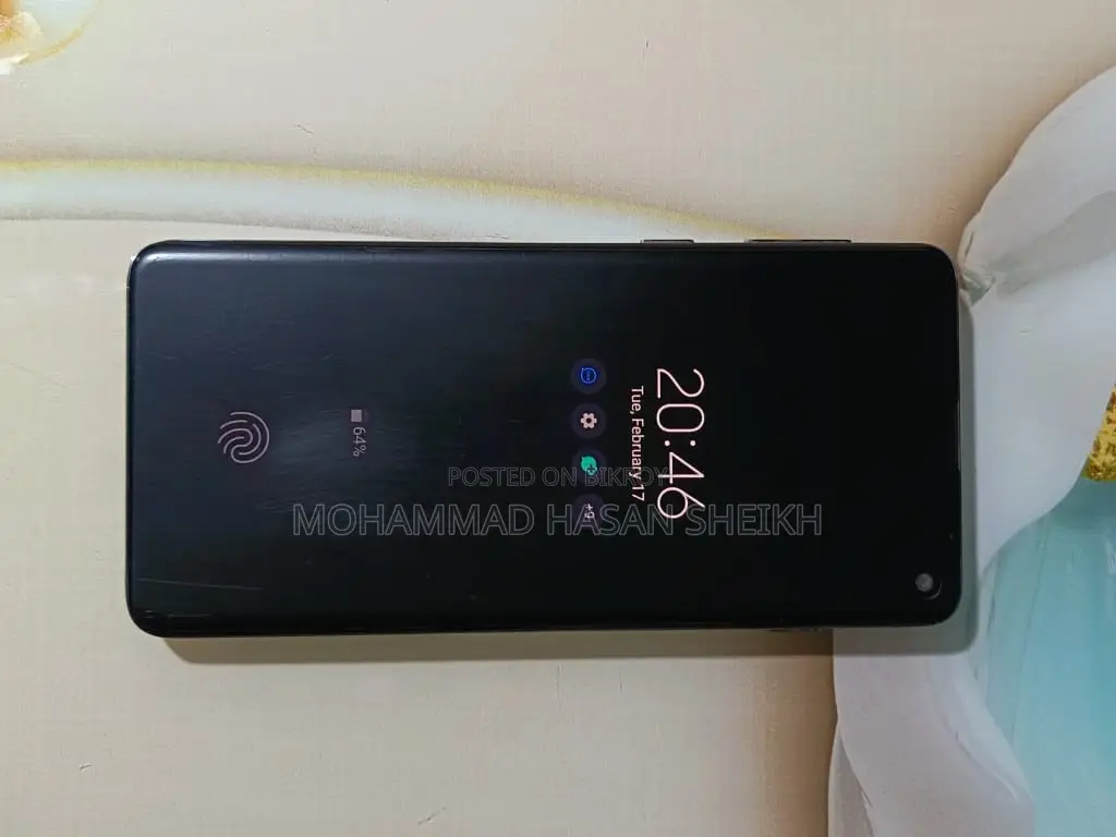 Samsung Galaxy S10 (Used)