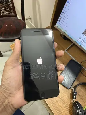 Apple iPhone 7 Plus Jet Black (Used)