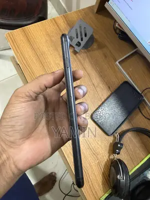Apple iPhone 7 Plus Jet Black (Used)