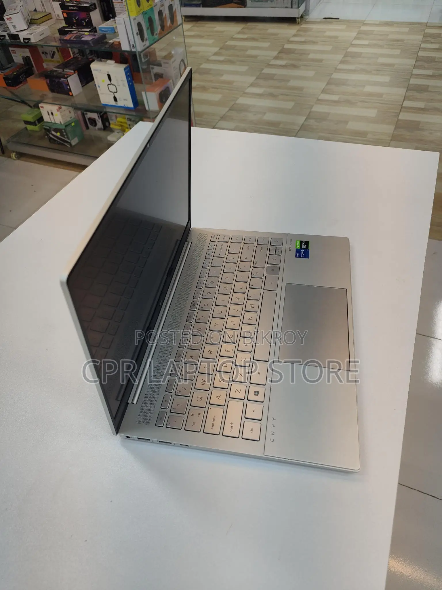 HP Envy 14 Core i7 11th Gen, 8GB DDR4 RAM, 512GB SSD