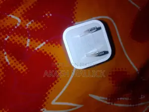 Apple SE Original Charger 12w Lightning