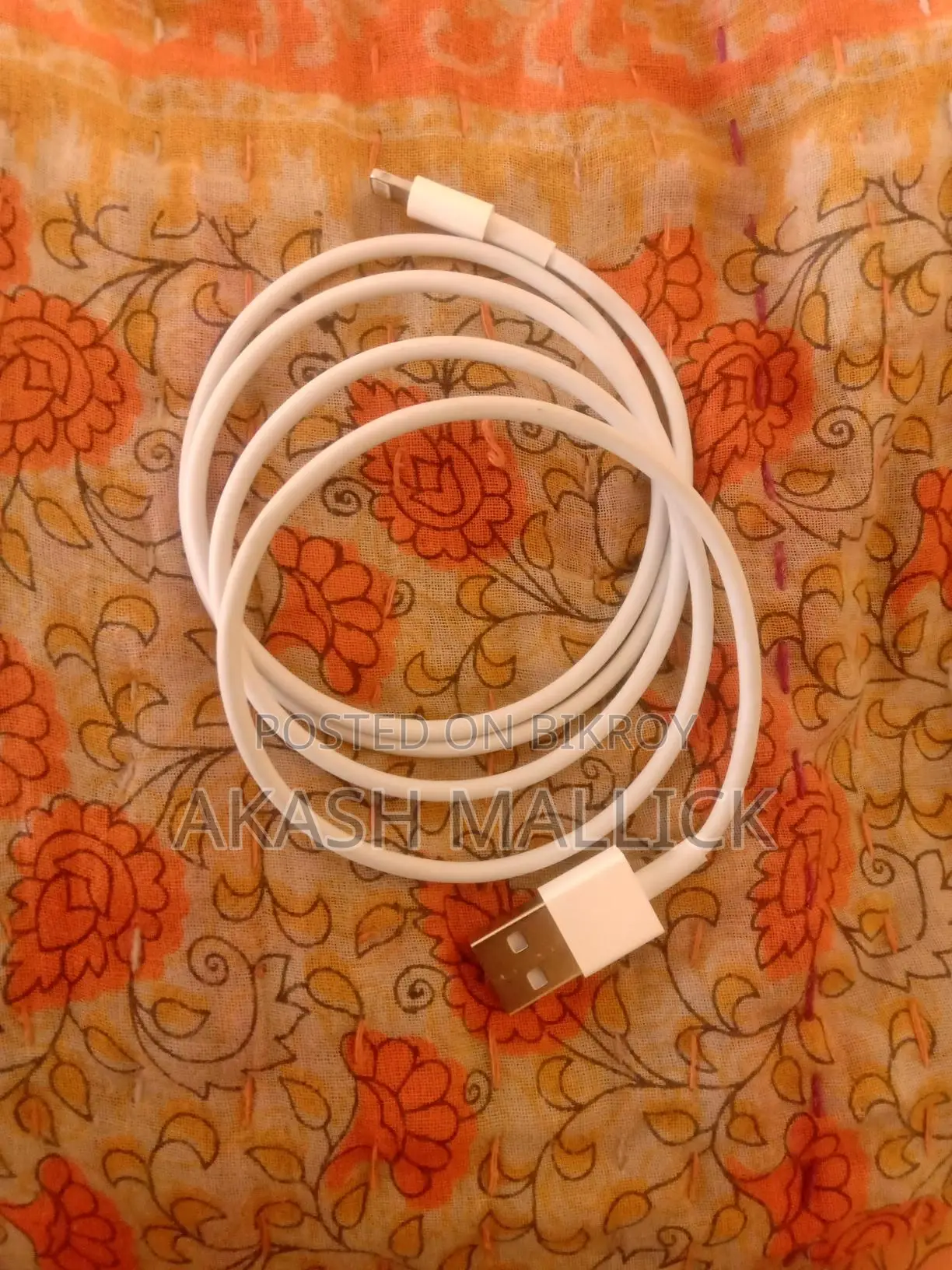 Apple SE Original Charger 12w Lightning