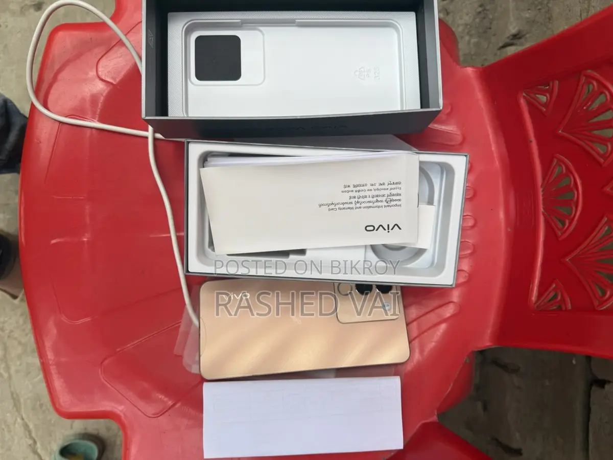 Vivo V29e 5G 8/256 (Used)