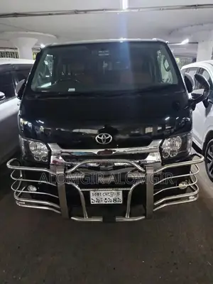 Toyota Hiace 2012