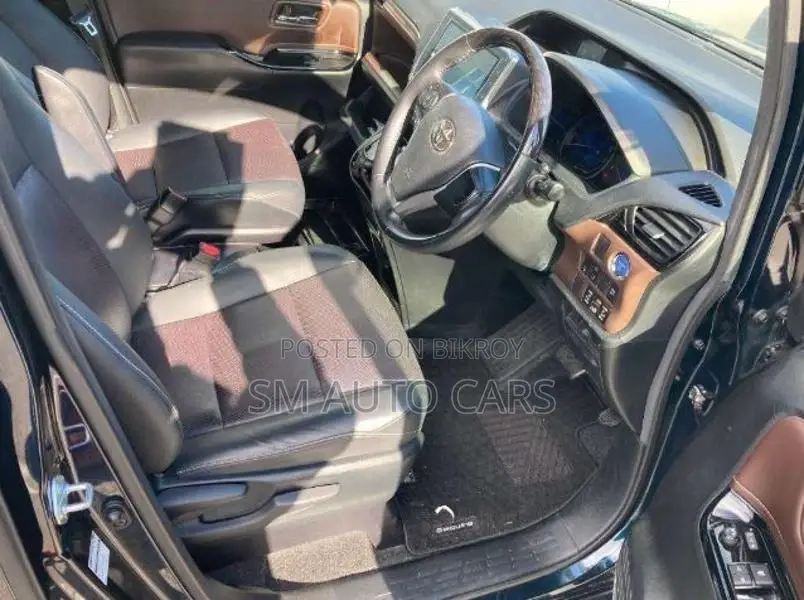 Toyota Esquire Hybrid Gi Mica Blue 2021