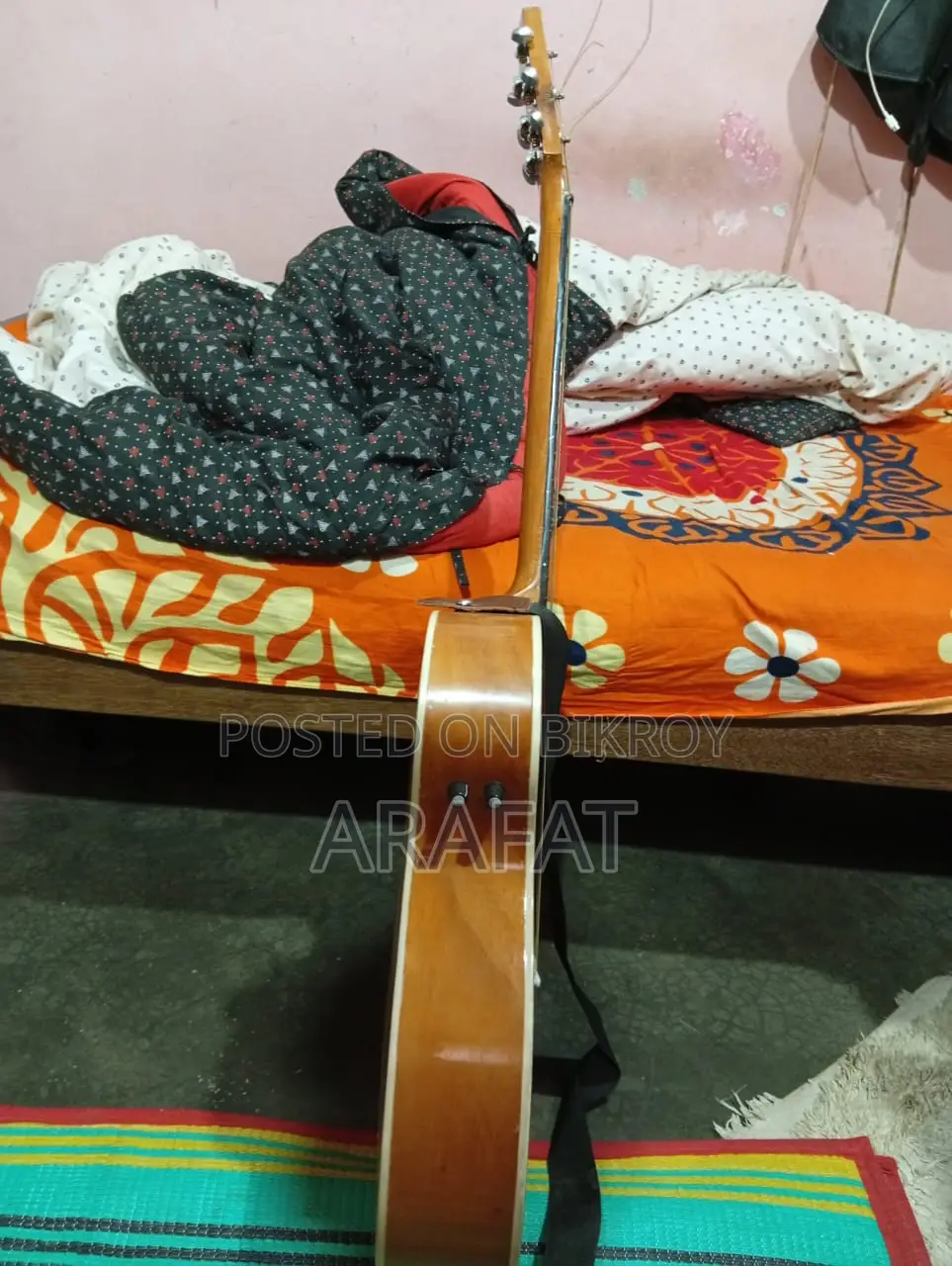 Signature Gogos Guitar