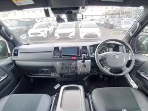 Toyota Hiace SUPER GL DARK PRIME 2023