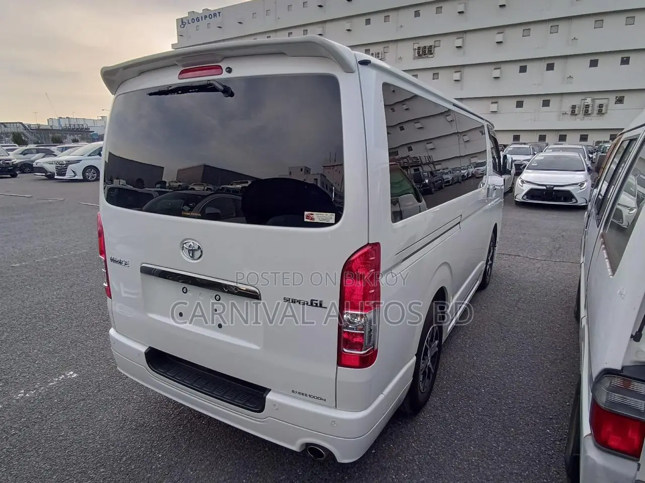 Toyota Hiace SUPER GL DARK PRIME 2023