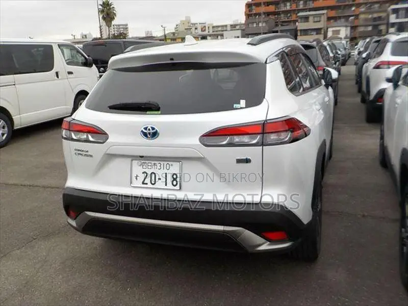Toyota Corolla Cross 1.8 Hybrid AWD 2021 Pearl