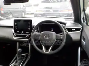 Toyota Corolla Cross 1.8 Hybrid AWD 2021 Pearl