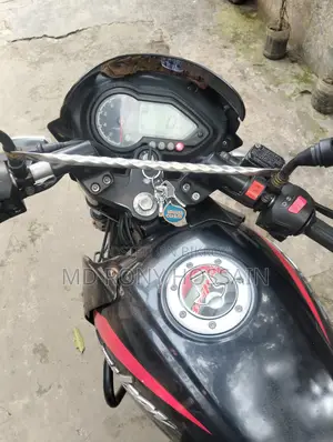 Bajaj Pulsar 150 - 2022