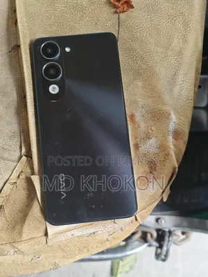 Vivo Y04 . (Used)