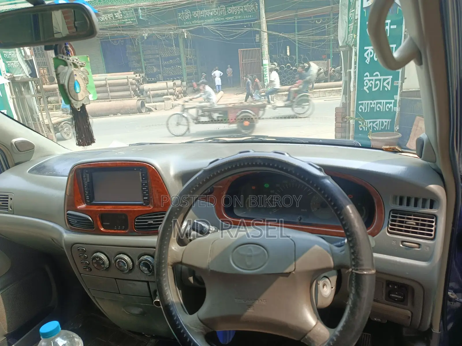 Toyota Noah 2001