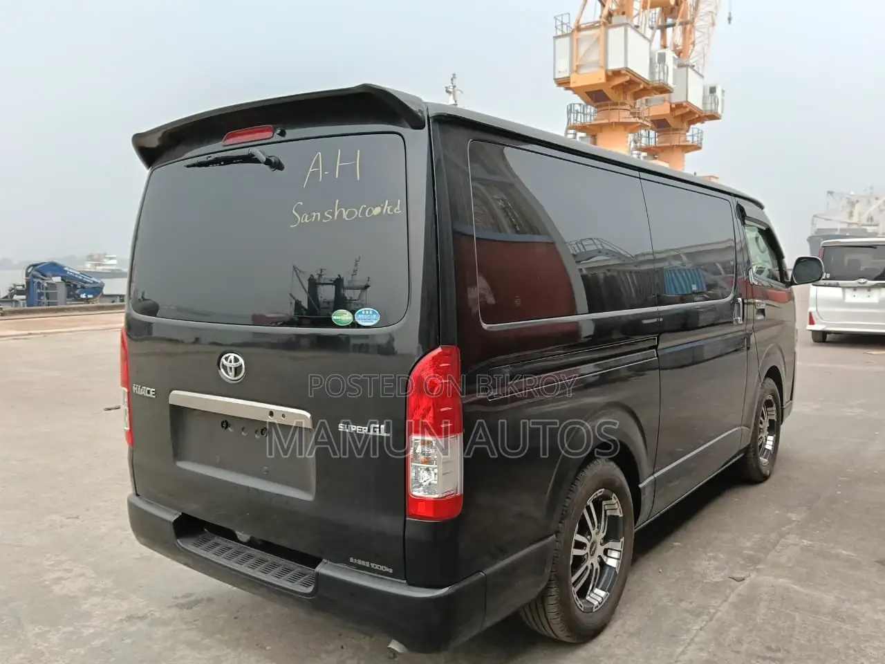 Toyota Hiace SUPER GL black 2020