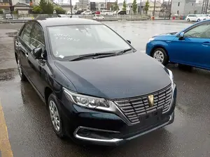 Toyota Premio F Package 2020
