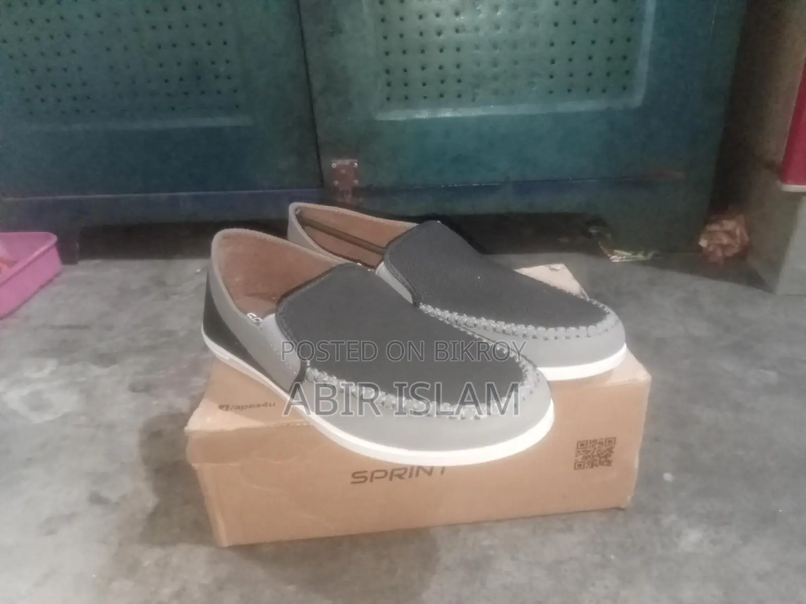 Apex Loafers, Size 42