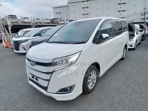 Toyota Noah G HYB 2 DOOR PWR 2021