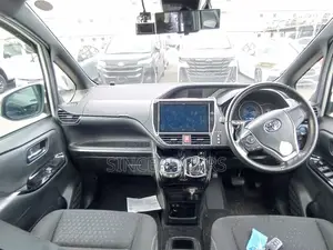 Toyota Noah G HYB 2 DOOR PWR 2021