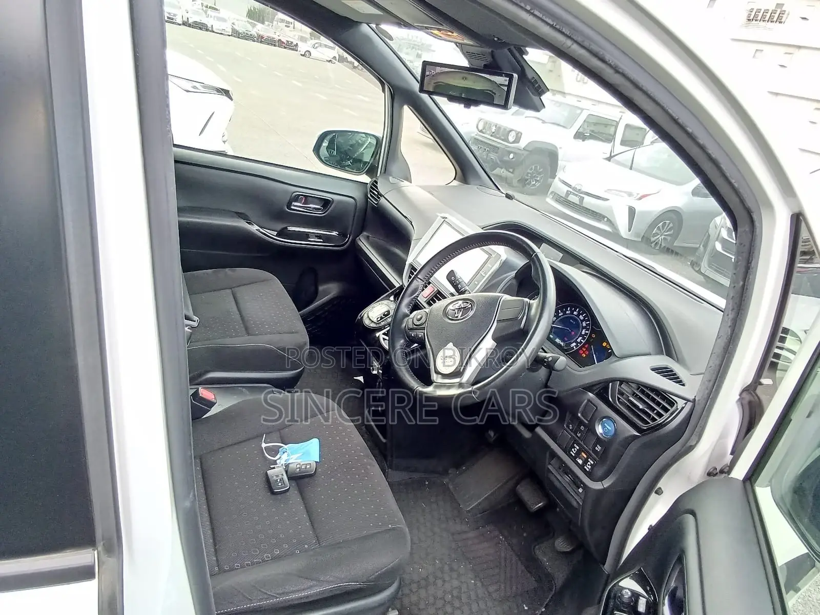 Toyota Noah G HYB 2 DOOR PWR 2021