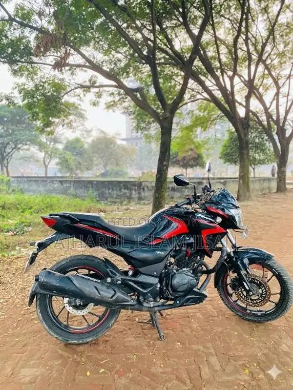 Hero Hunk 150r 2022