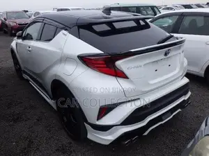 Toyota C-HR G Mode Nero Hy Pearl 2021