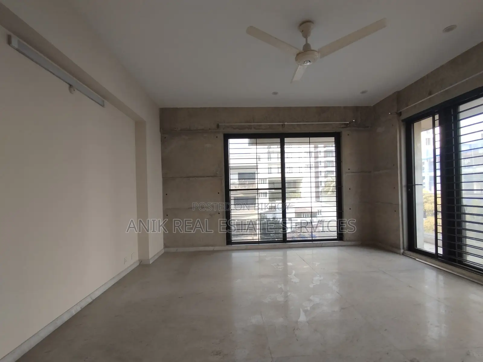 Good Quality 4000 Sft Semi Farnised Flat Rent At Baridhara