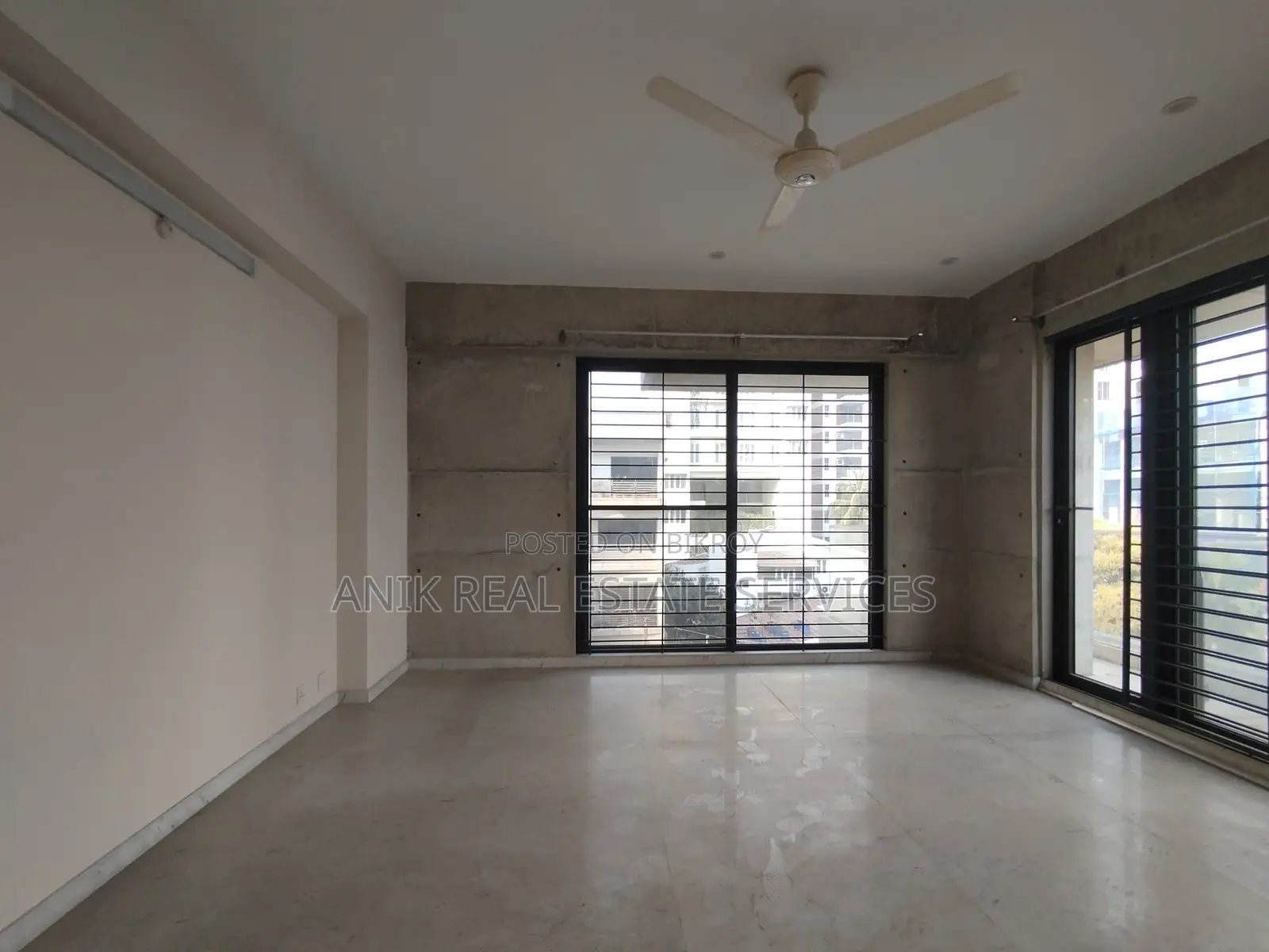 Good Quality 4000 Sft Semi Farnised Flat Rent At Baridhara