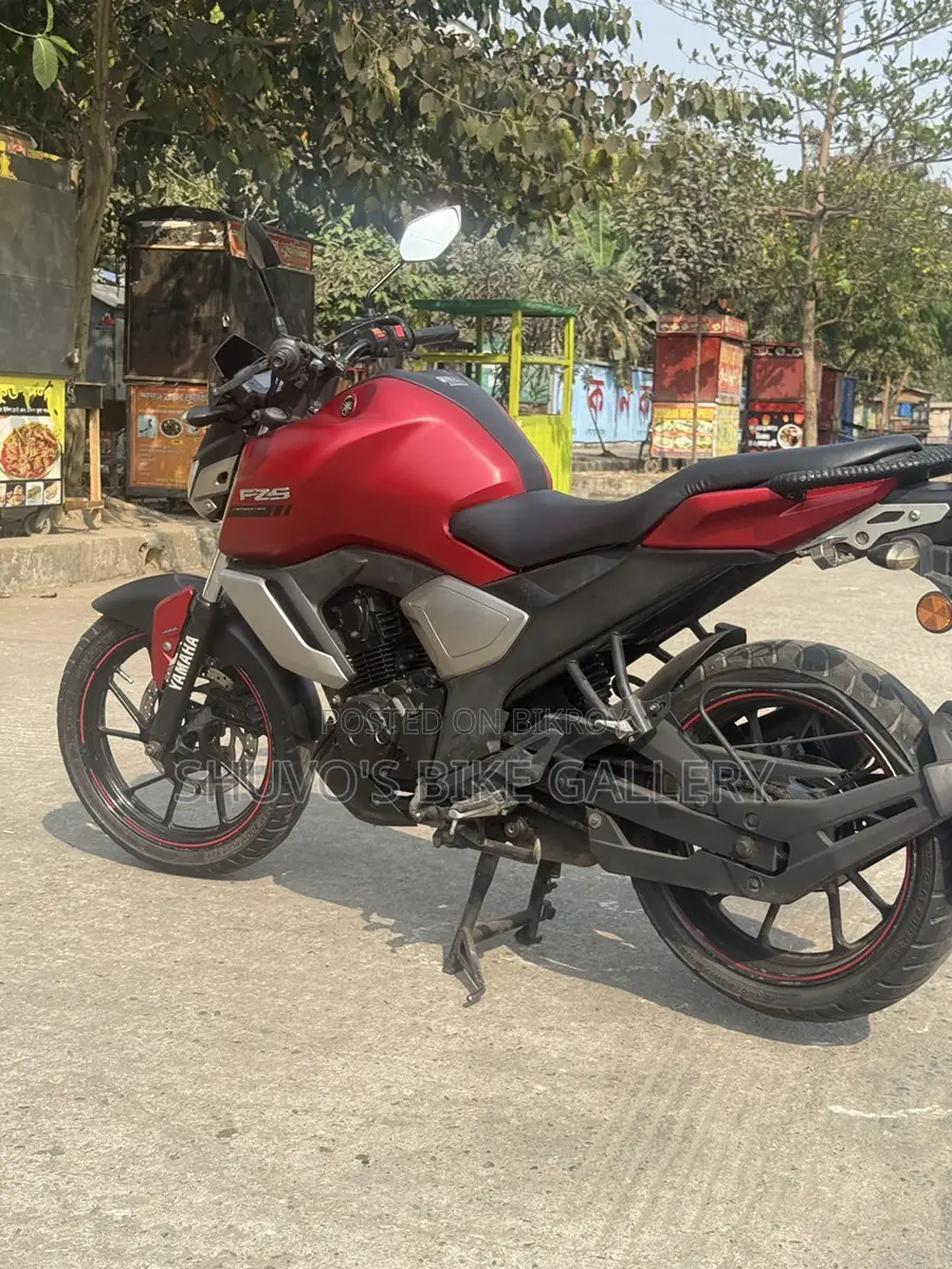 Yamaha FZS V3 ` 2022