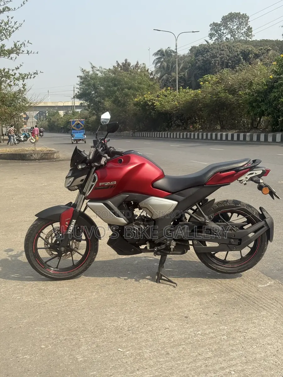 Yamaha FZS V3 ` 2022