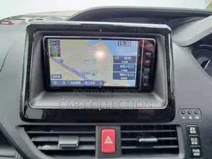 Toyota Noah X Smart Hyb Silver 2020