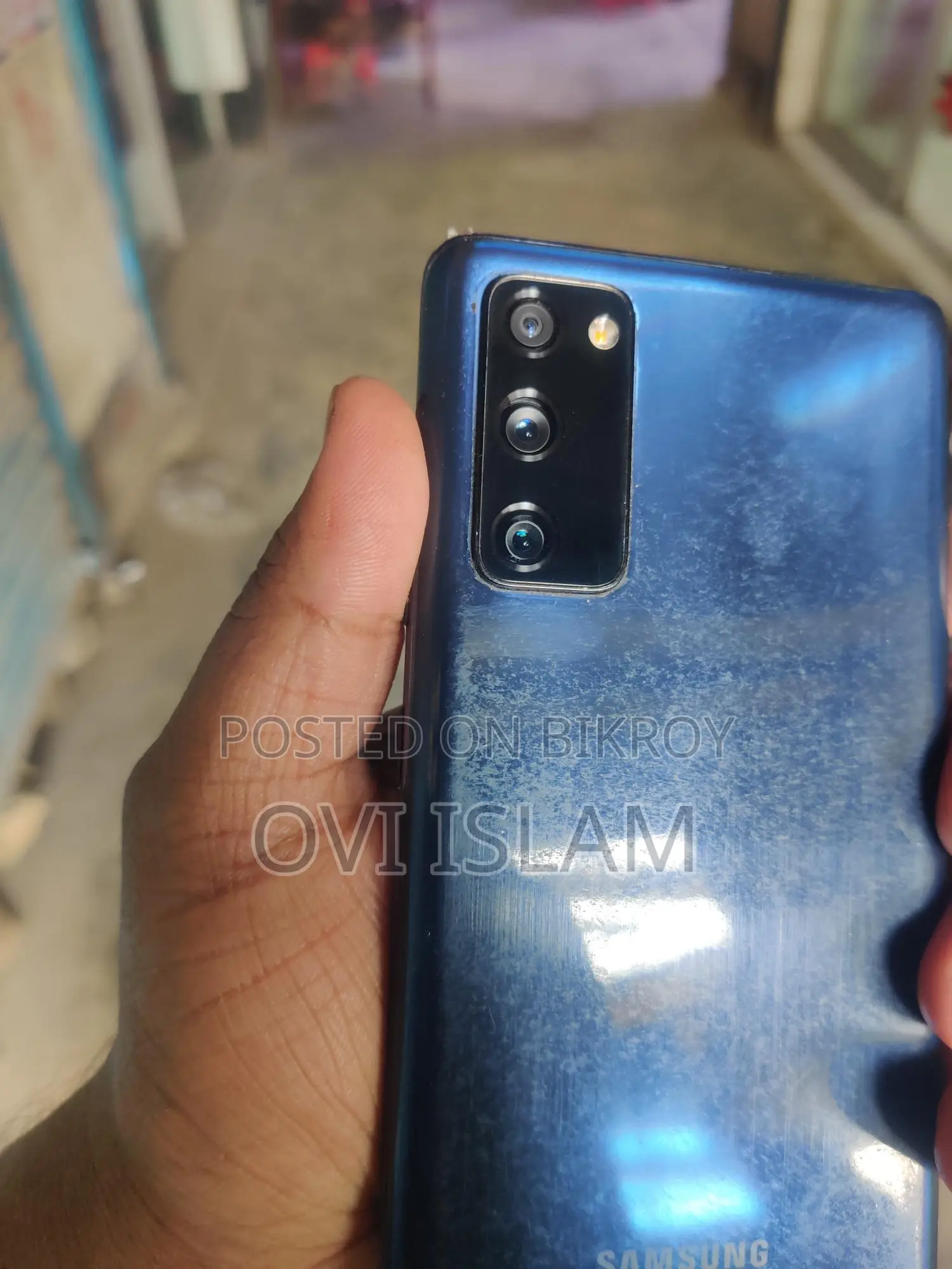 Samsung Galaxy S20 FE . (Used)