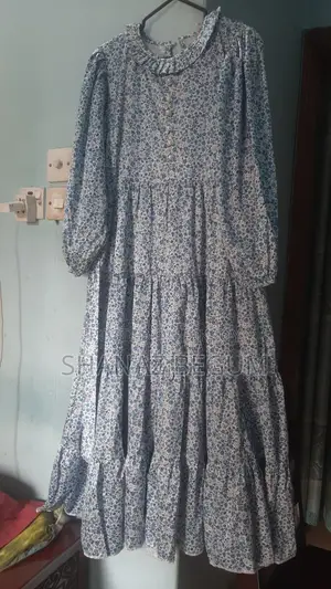 প্রিন্টেড সাটিন কাপড়ের বীচ গাউন নতুন