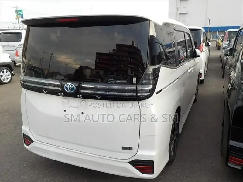 Toyota Voxy Hybrid SZ Pearl New 2022