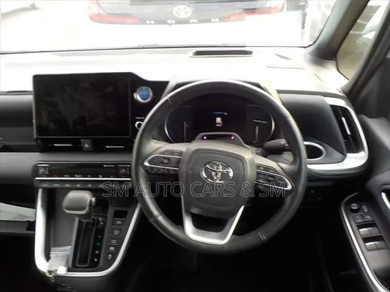 Toyota Voxy Hybrid SZ Pearl New 2022