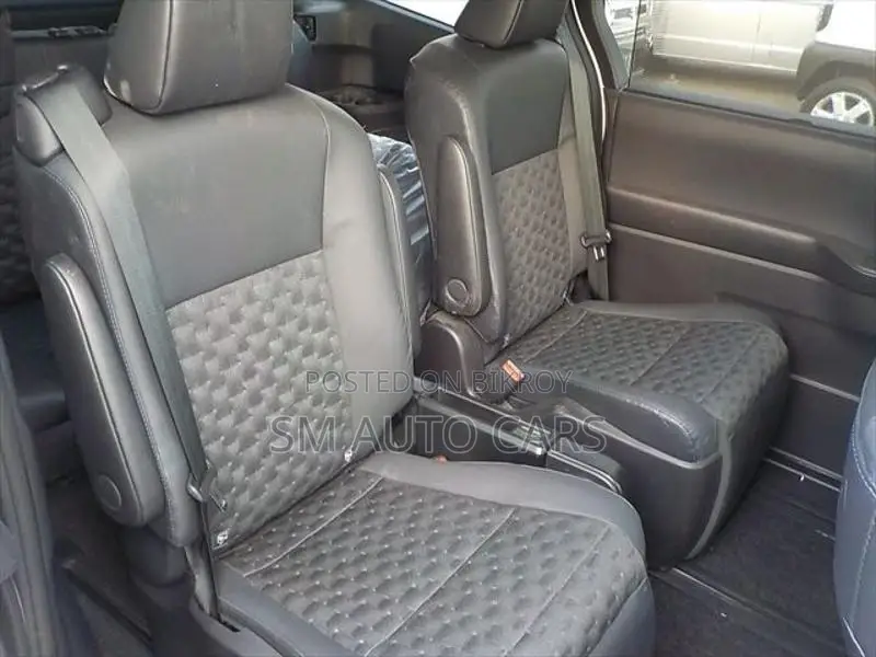 Toyota Voxy Hybrid SZ Pearl New 2022