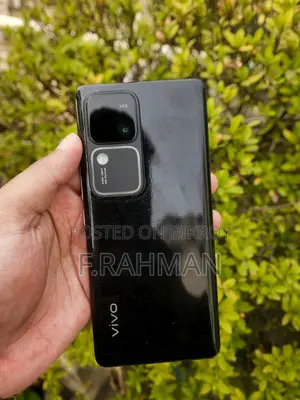 Vivo V30 5g (Used)