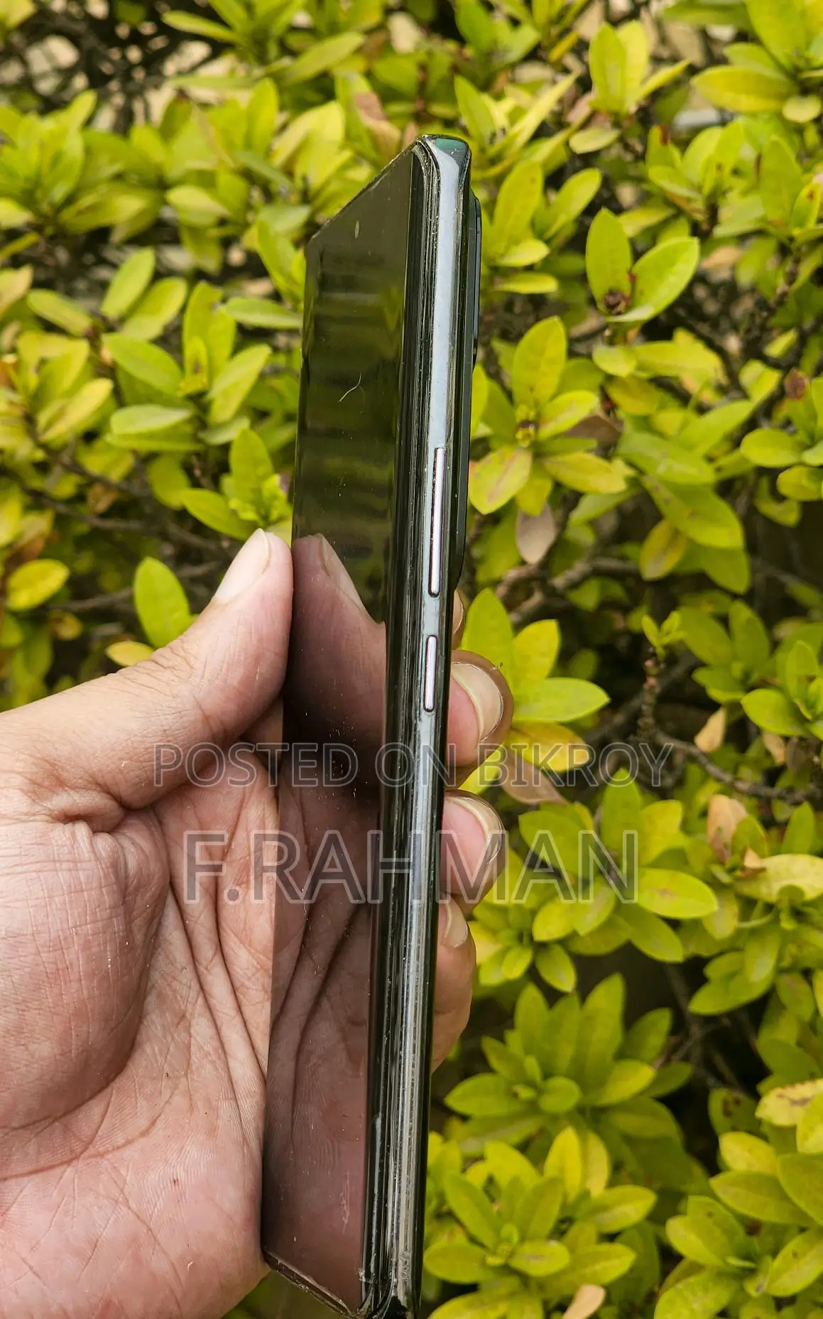 Vivo V30 5g (Used)