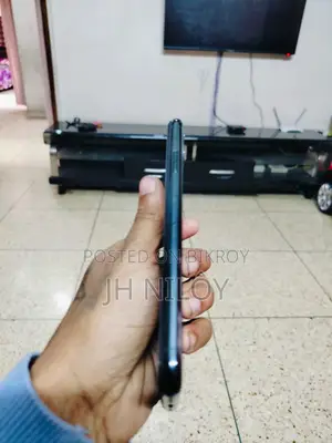 Apple iPhone 11 Pro Max (Used)