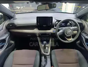 Toyota Yaris G READY SHOWROOM 2020