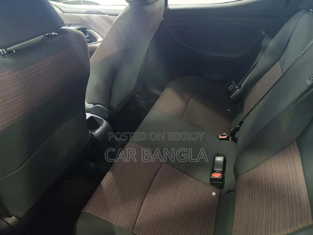 Toyota Yaris G READY SHOWROOM 2020