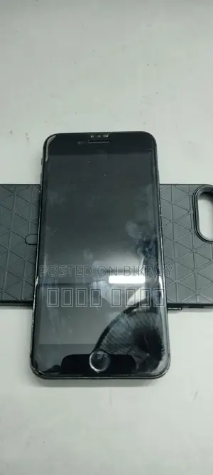 Apple iPhone 7 Plus , (Used)