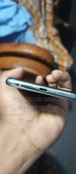 Apple iPhone XS (Used)