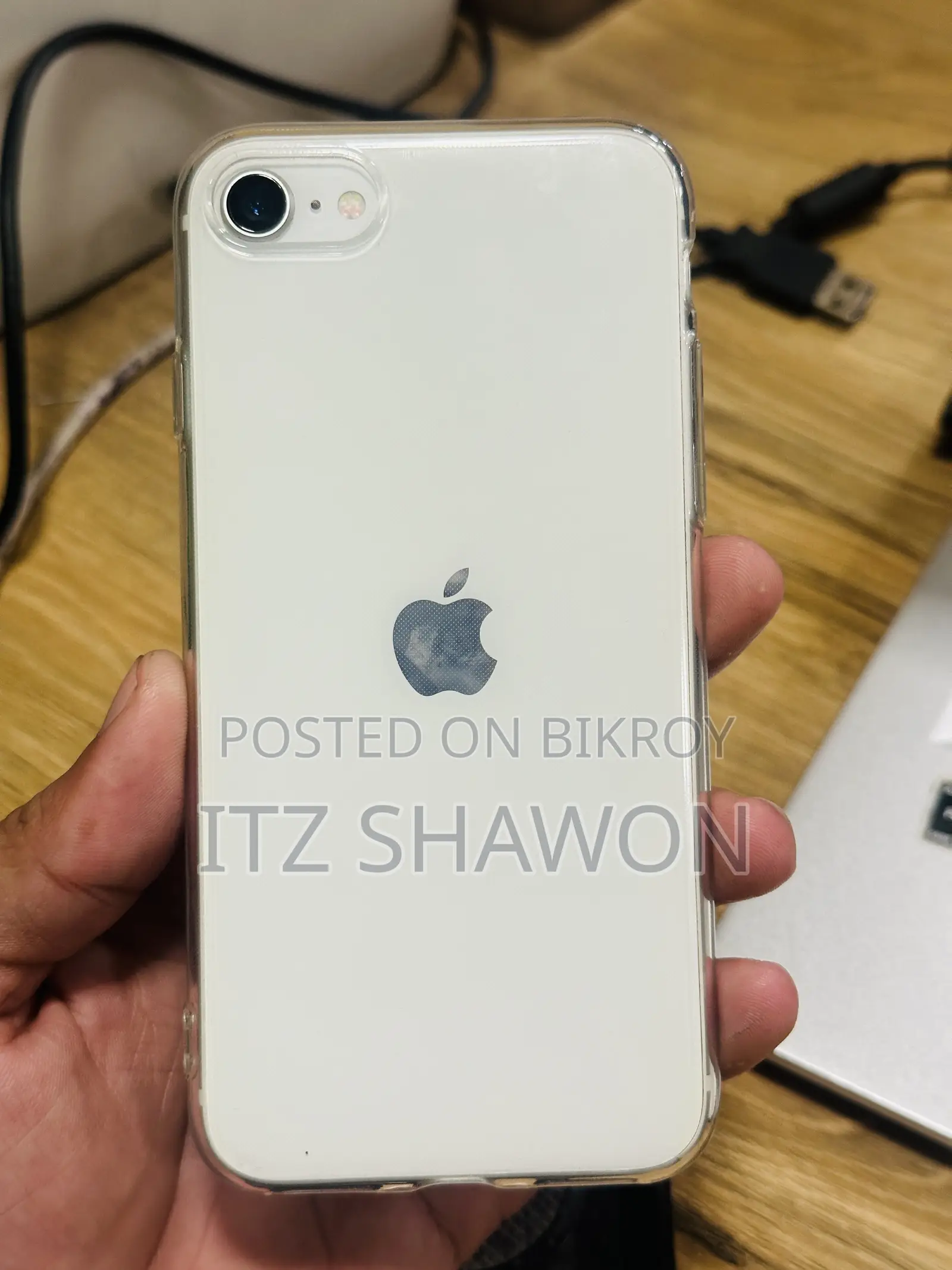 Apple iPhone SE (Used)
