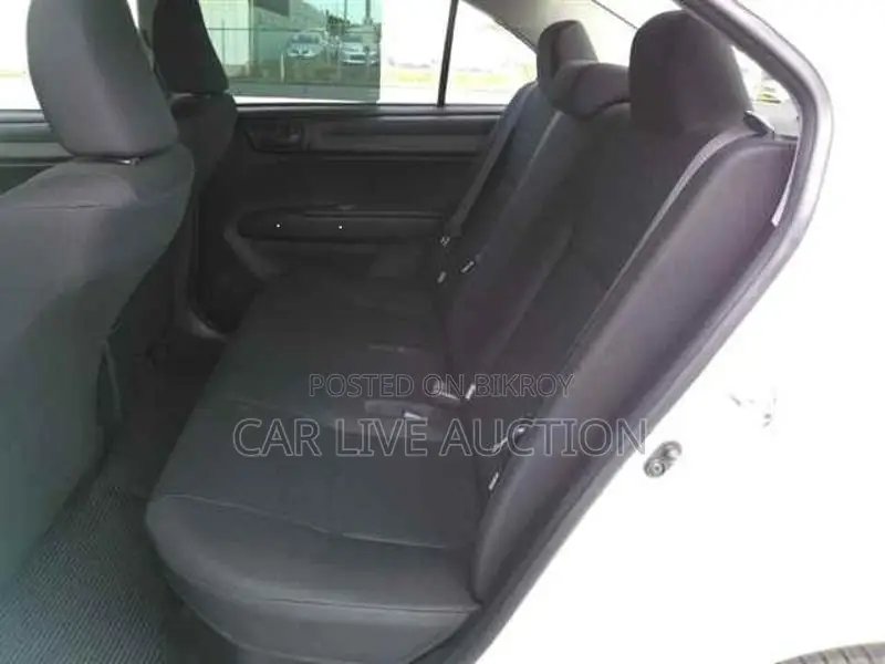 Toyota Axio Hybrid EX Package 2021