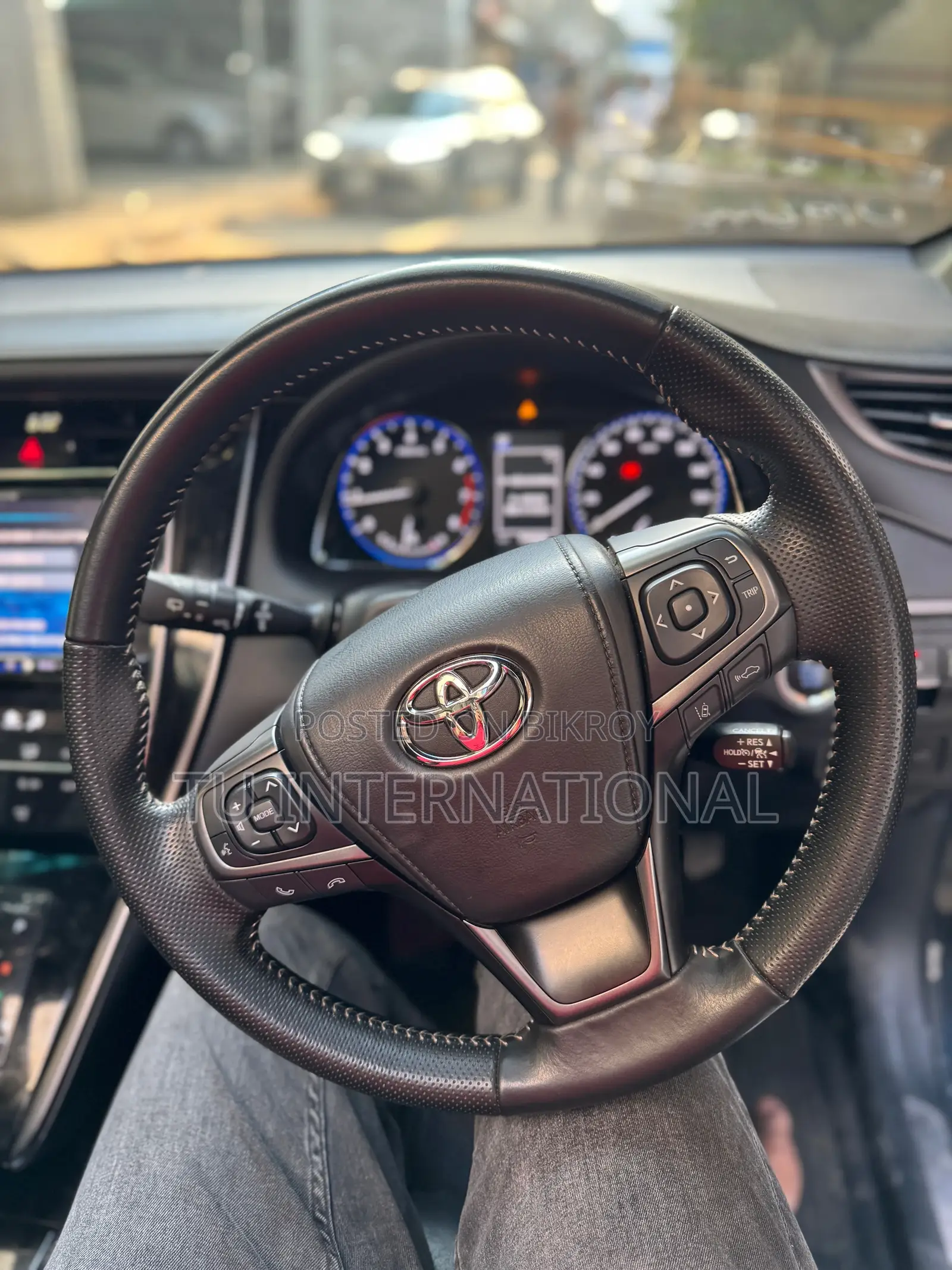 Toyota Harrier SUNROOF PREMIUM 2020