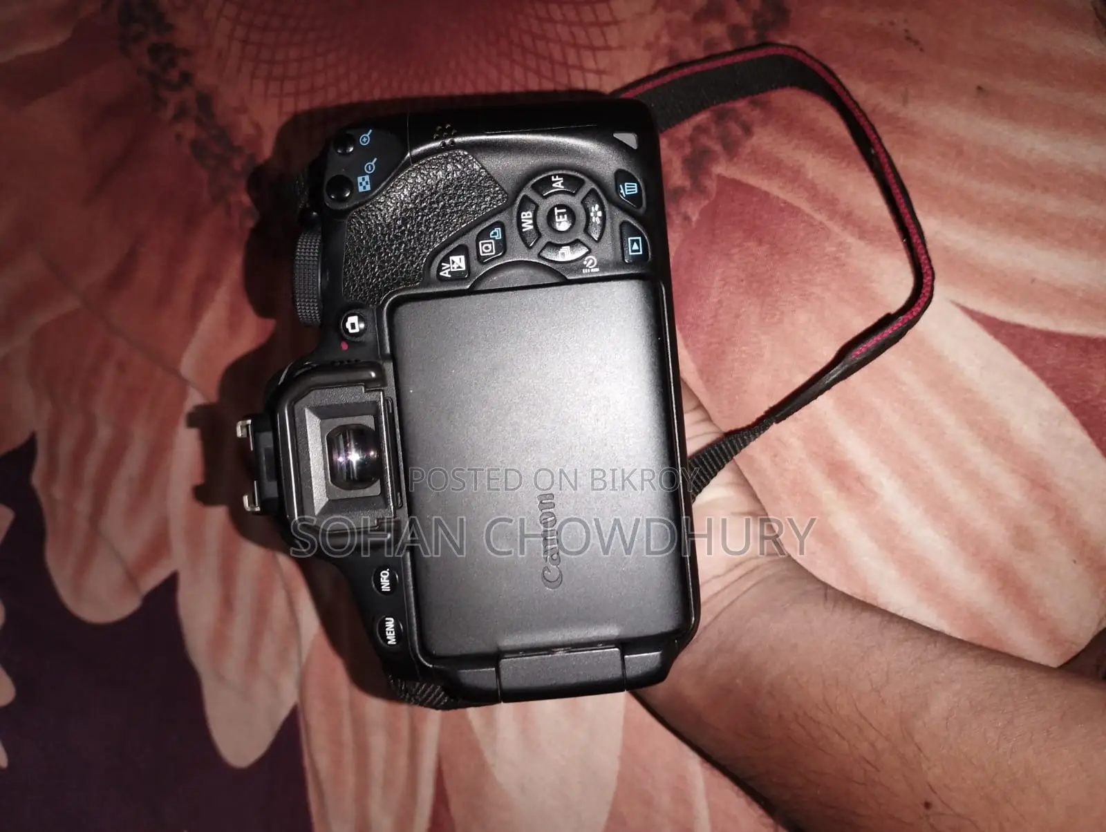 Canon Kiss X7i Camera with 18-135mm lens for sale.