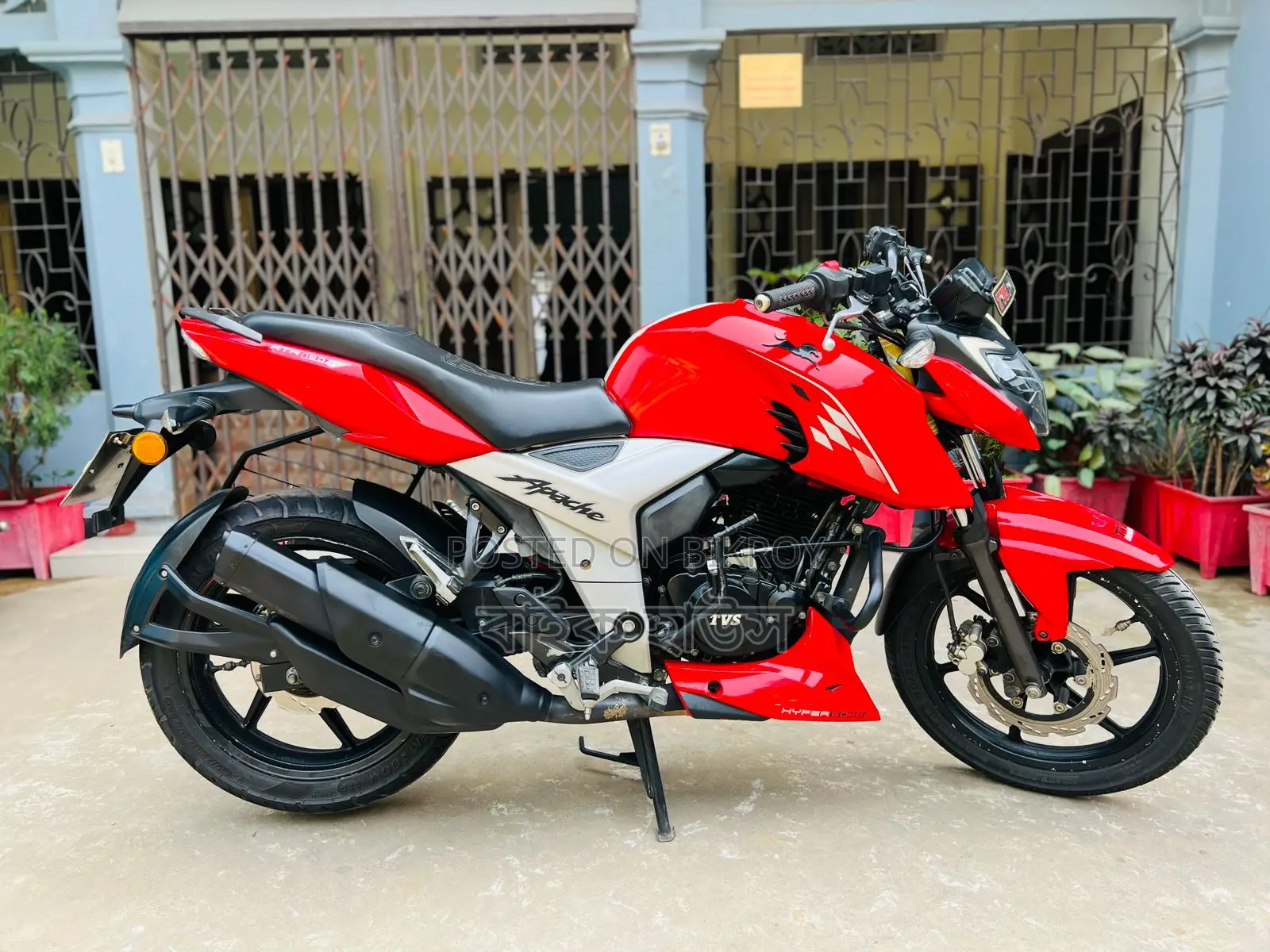 TVS Apache RTR 160 with 2 Years Registration 2021