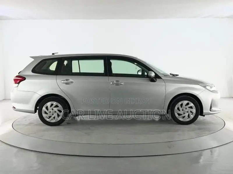 Toyota Fielder Hybrid EX package 2021
