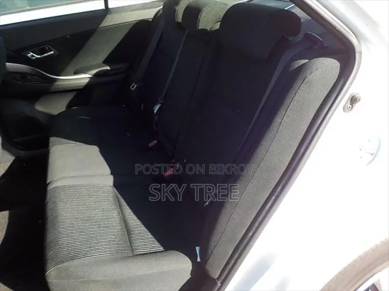 Toyota Premio F-L Package 2021