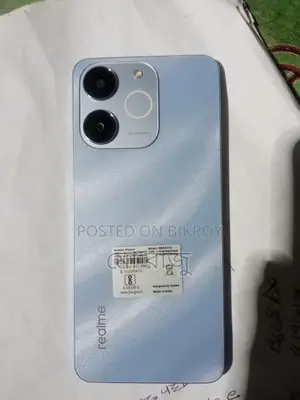 Realme (Used)